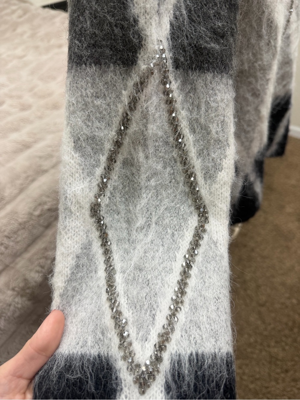 NWT-Frank Lyman Design Gray & White Mohair-Blend Diamond Sweater W/Beaded Detail - Picture 8 of 12